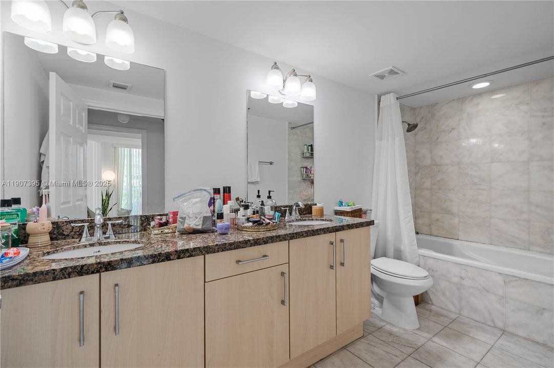 For Rent: $2,500 (1 beds, 1 baths, 862 Square Feet)