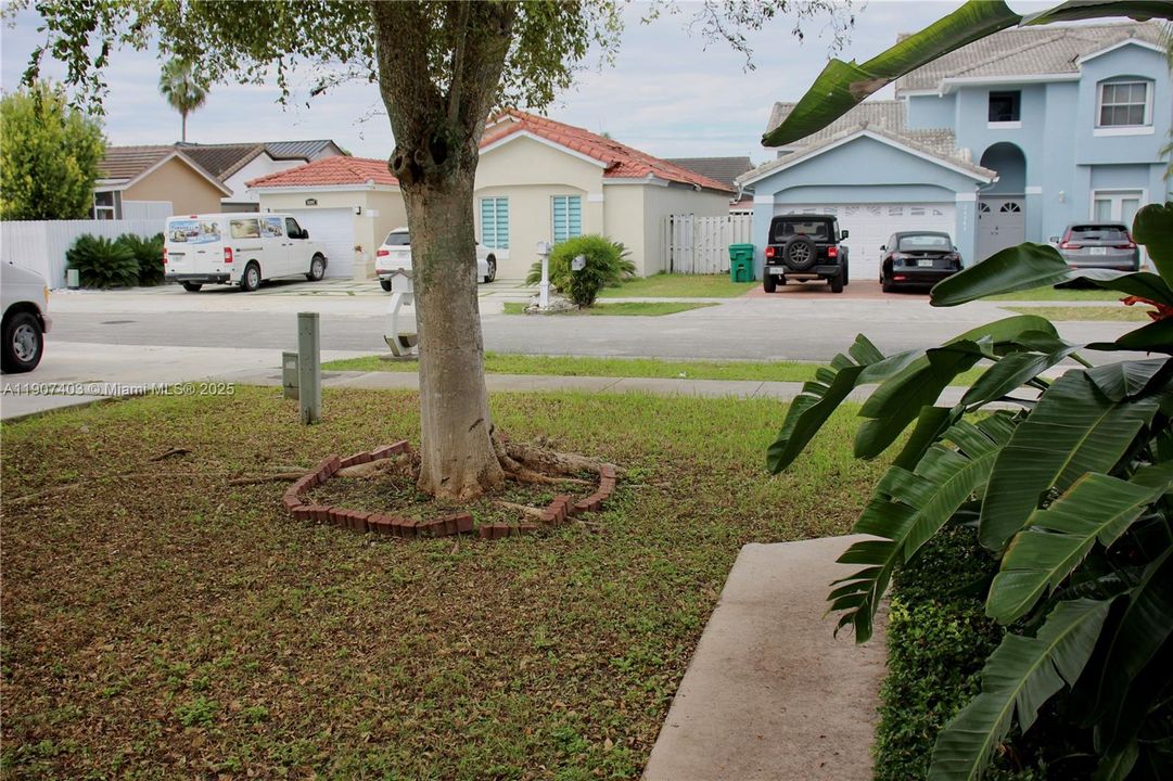 出租: $3,500 (3 贝兹, 2 浴室, 1734 平方英尺)