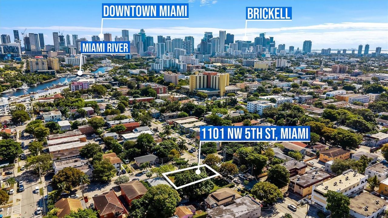 For Sale: $720,000 (0.12 acres)