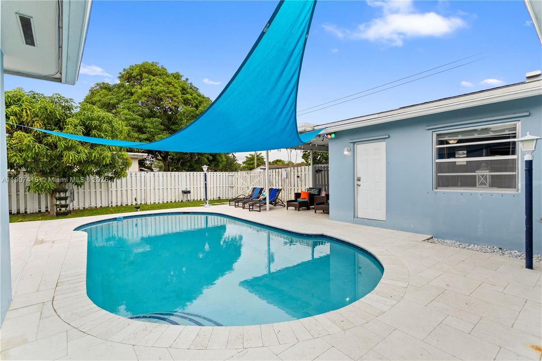 For Sale: $774,700 (4 beds, 3 baths, 2520 Square Feet)