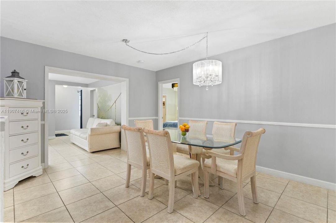 For Sale: $774,700 (4 beds, 3 baths, 2520 Square Feet)