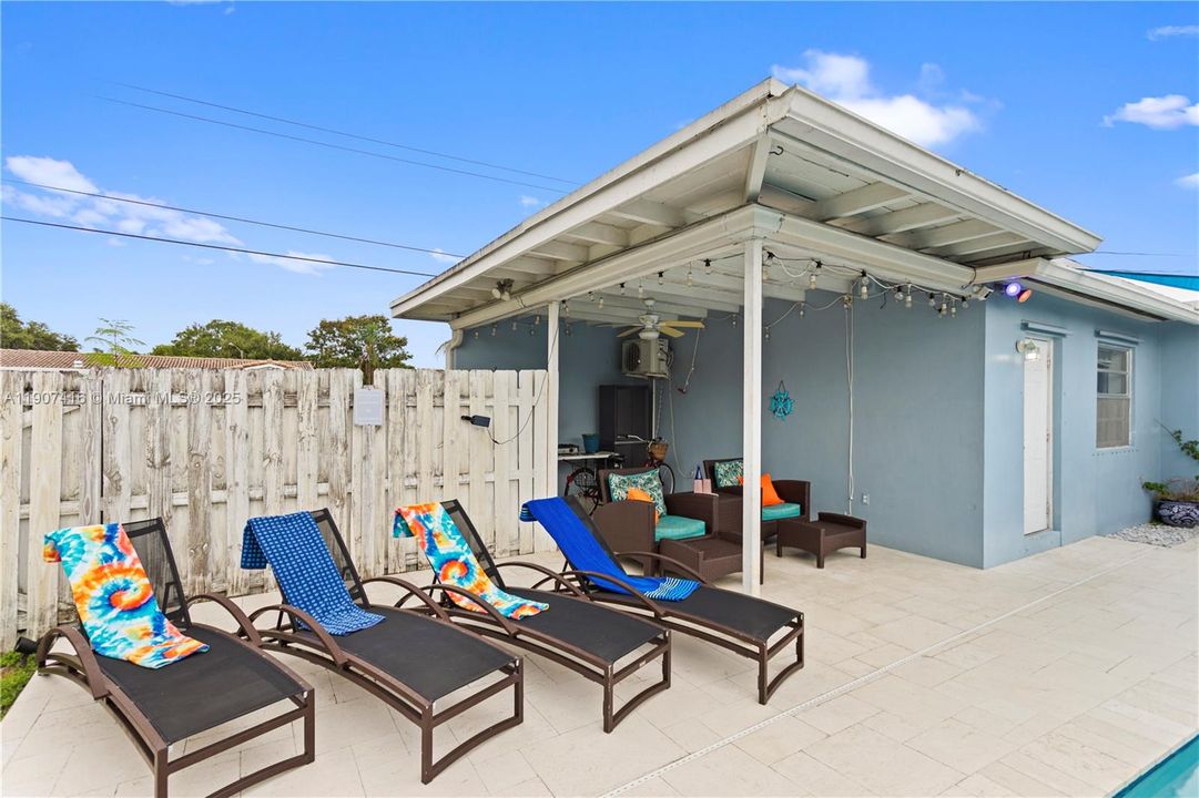 For Sale: $774,700 (4 beds, 3 baths, 2520 Square Feet)