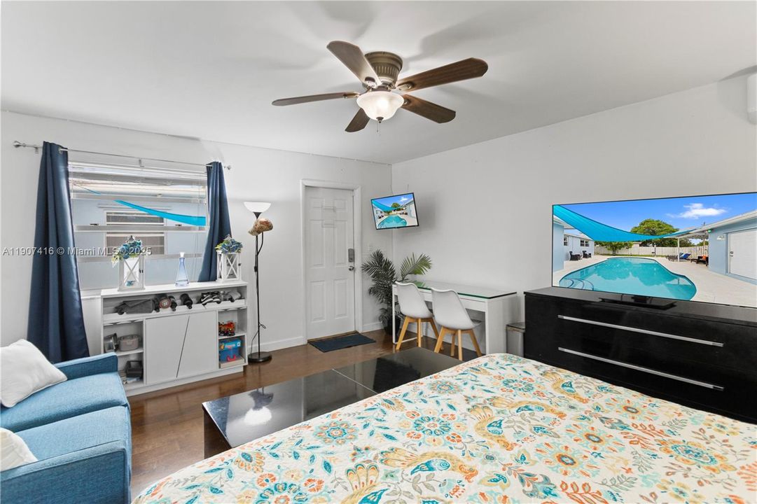 For Sale: $774,700 (4 beds, 3 baths, 2520 Square Feet)