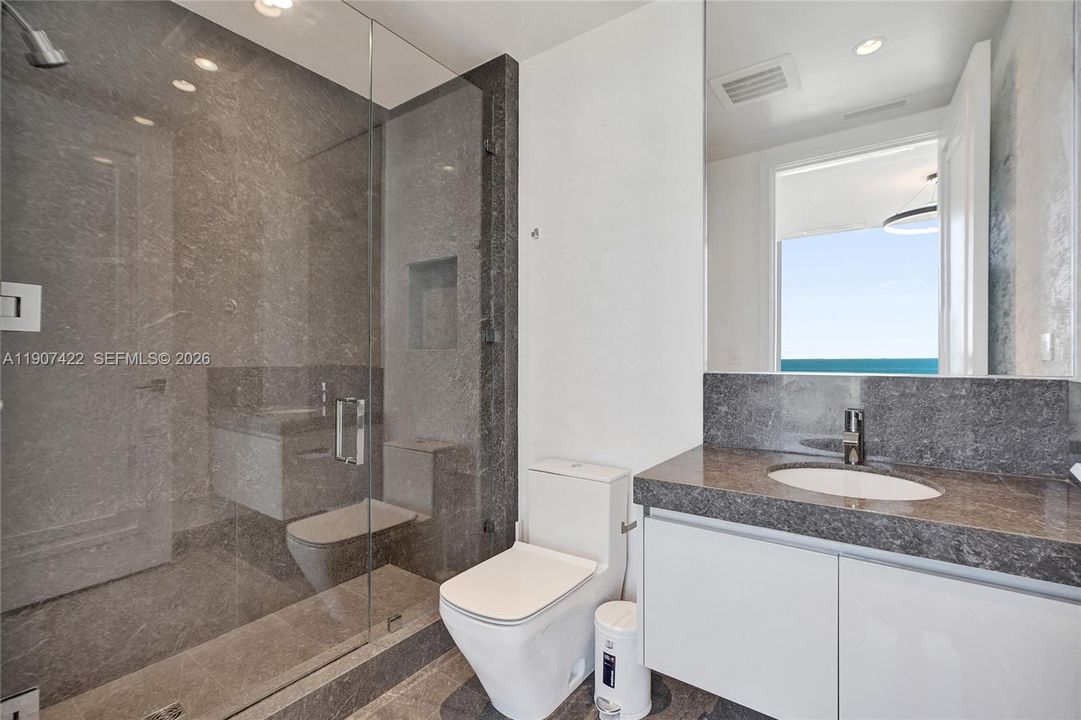 For Sale: $8,940,000 (5 beds, 7 baths, 3803 Square Feet)