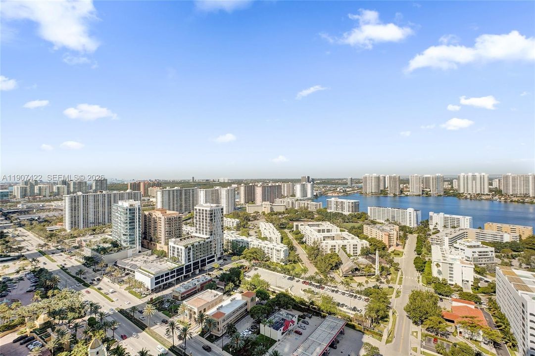 For Sale: $8,940,000 (5 beds, 7 baths, 3803 Square Feet)