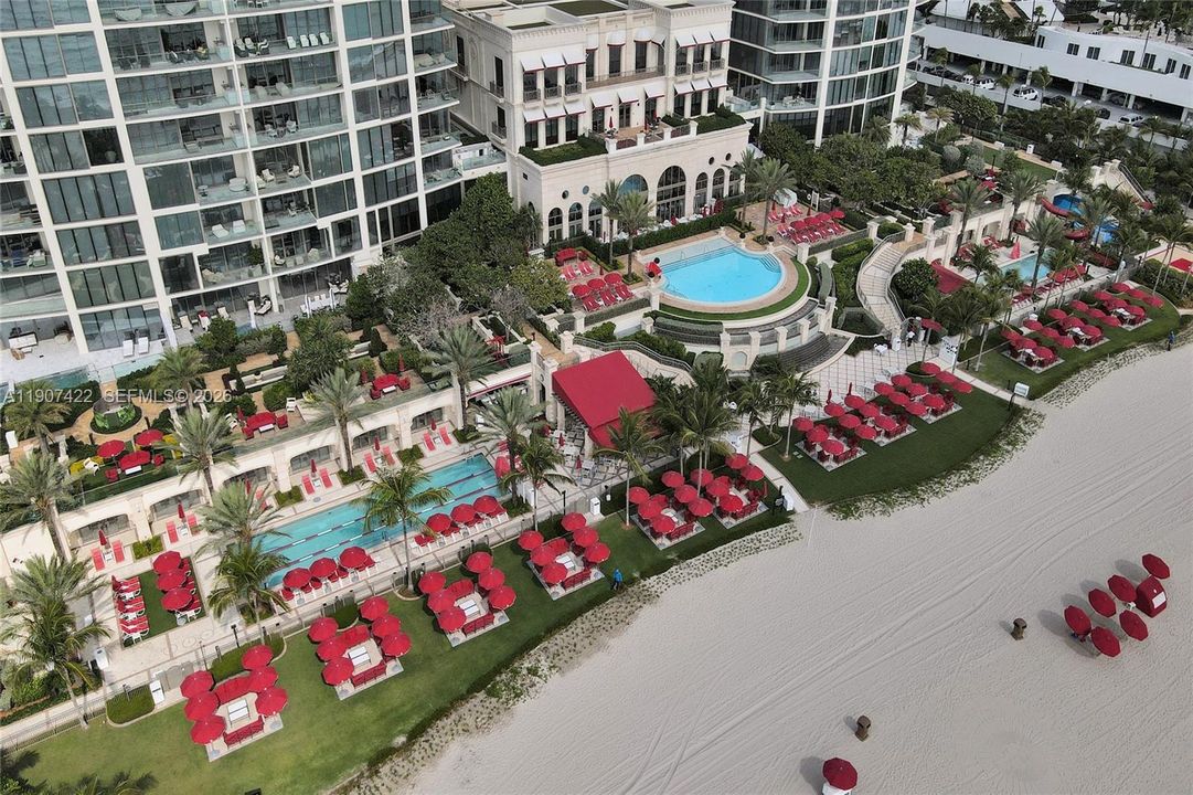 For Sale: $8,940,000 (5 beds, 7 baths, 3803 Square Feet)