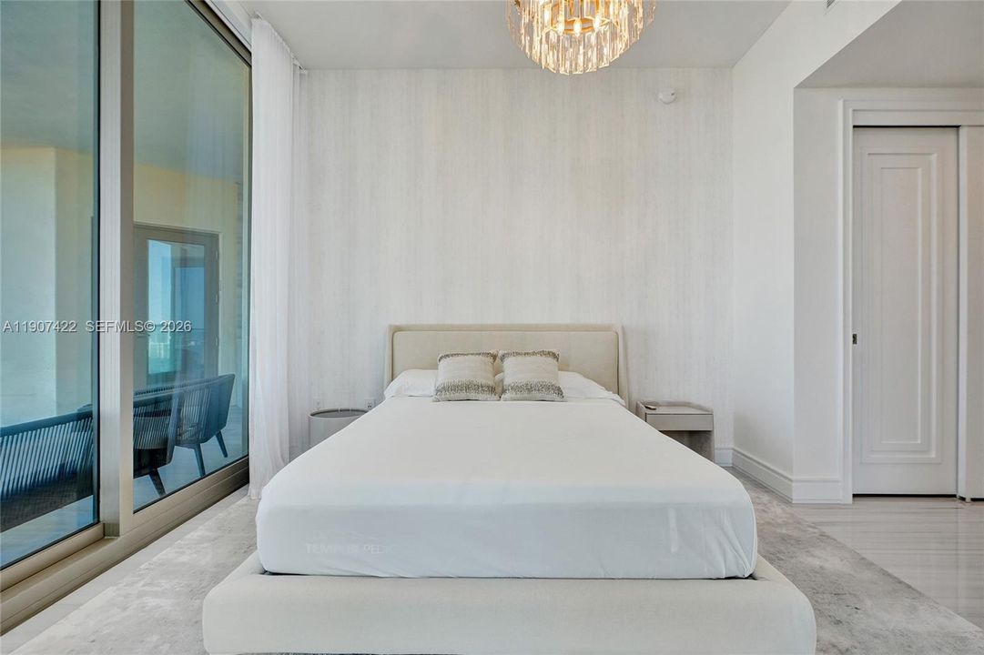 For Sale: $8,940,000 (5 beds, 7 baths, 3803 Square Feet)