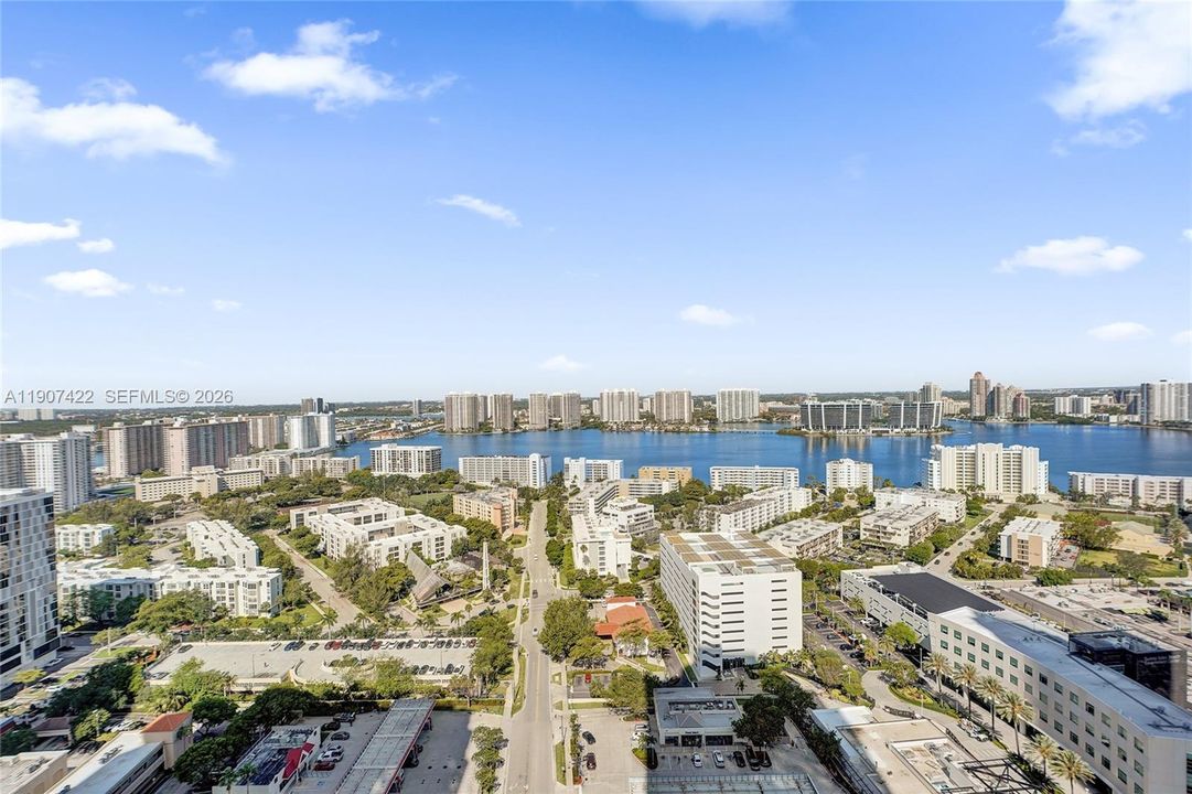 For Sale: $8,940,000 (5 beds, 7 baths, 3803 Square Feet)