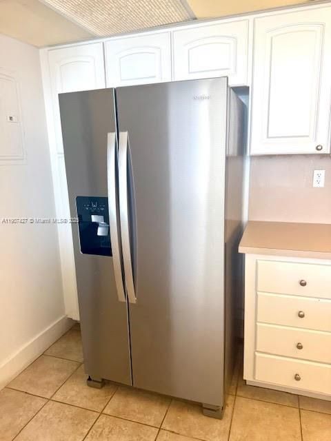 For Rent: $2,450 (1 beds, 1 baths, 1005 Square Feet)