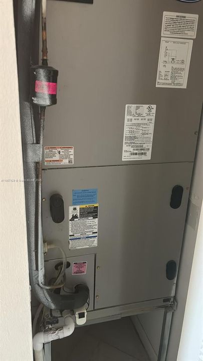 Под контрактом: $2,450 (2 спален, 2 ванн, 1154 Квадратных фут)