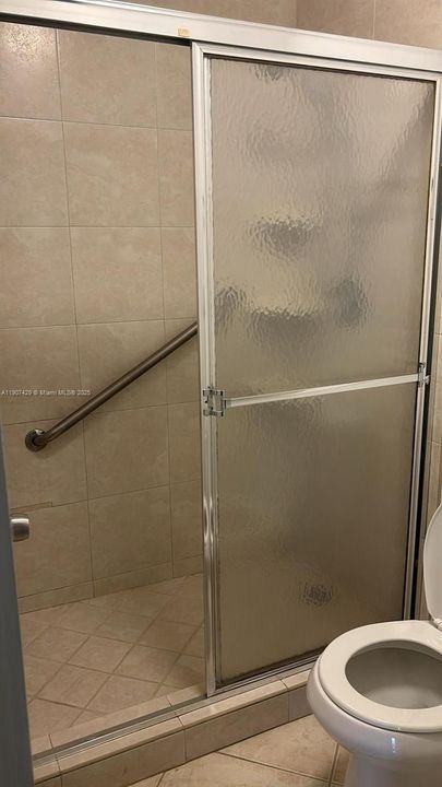 Под контрактом: $2,450 (2 спален, 2 ванн, 1154 Квадратных фут)