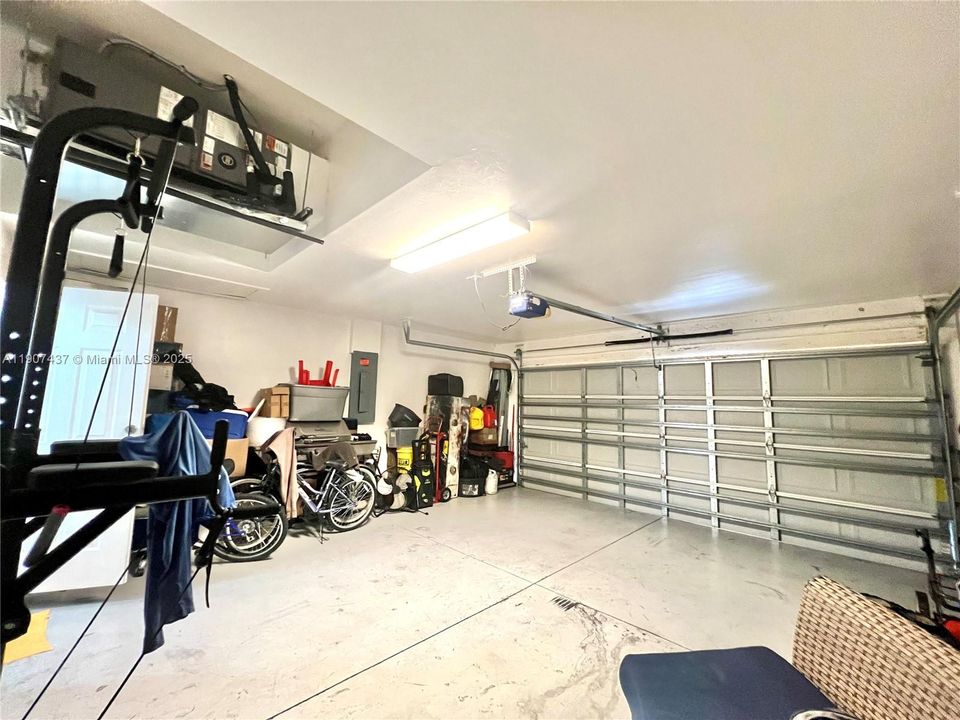 For Sale: $274,999 (3 beds, 2 baths, 1398 Square Feet)