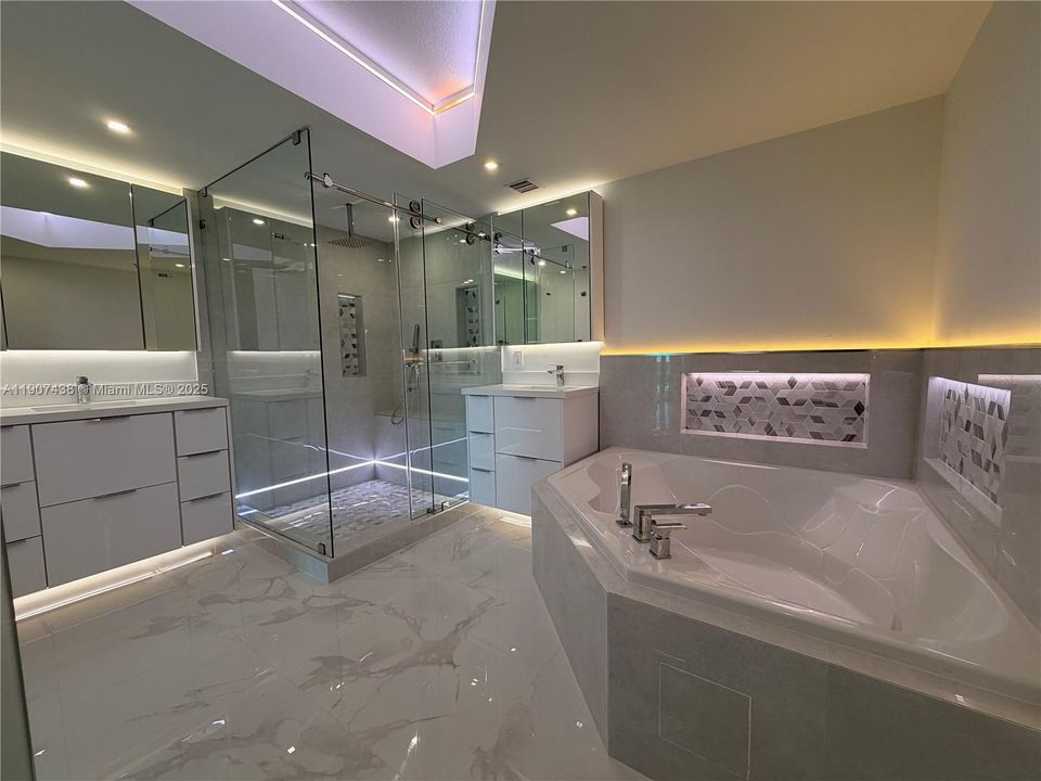 待售: $599,000 (3 贝兹, 3 浴室, 1570 平方英尺)