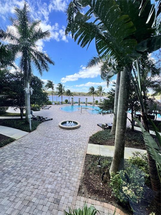 待售: $599,000 (3 贝兹, 3 浴室, 1570 平方英尺)