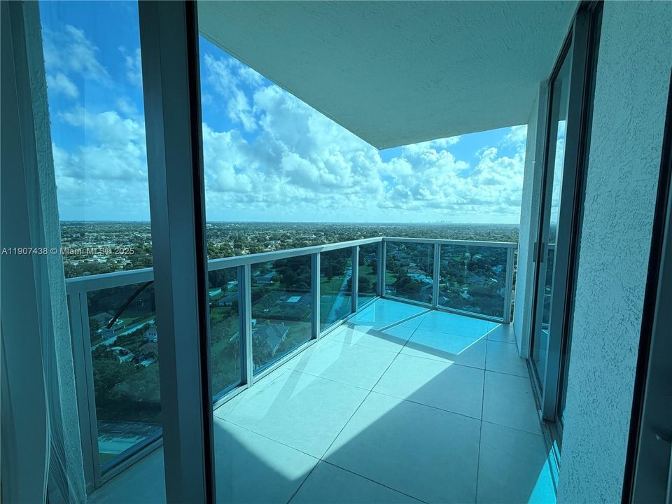 待售: $599,000 (3 贝兹, 3 浴室, 1570 平方英尺)