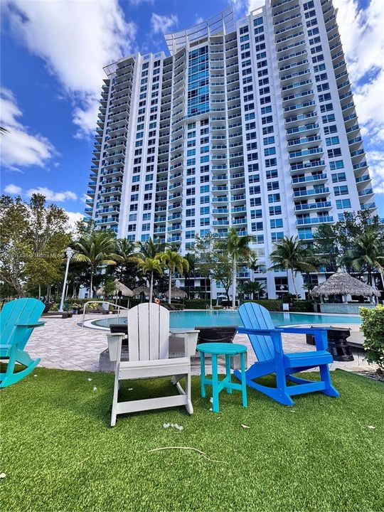 待售: $599,000 (3 贝兹, 3 浴室, 1570 平方英尺)