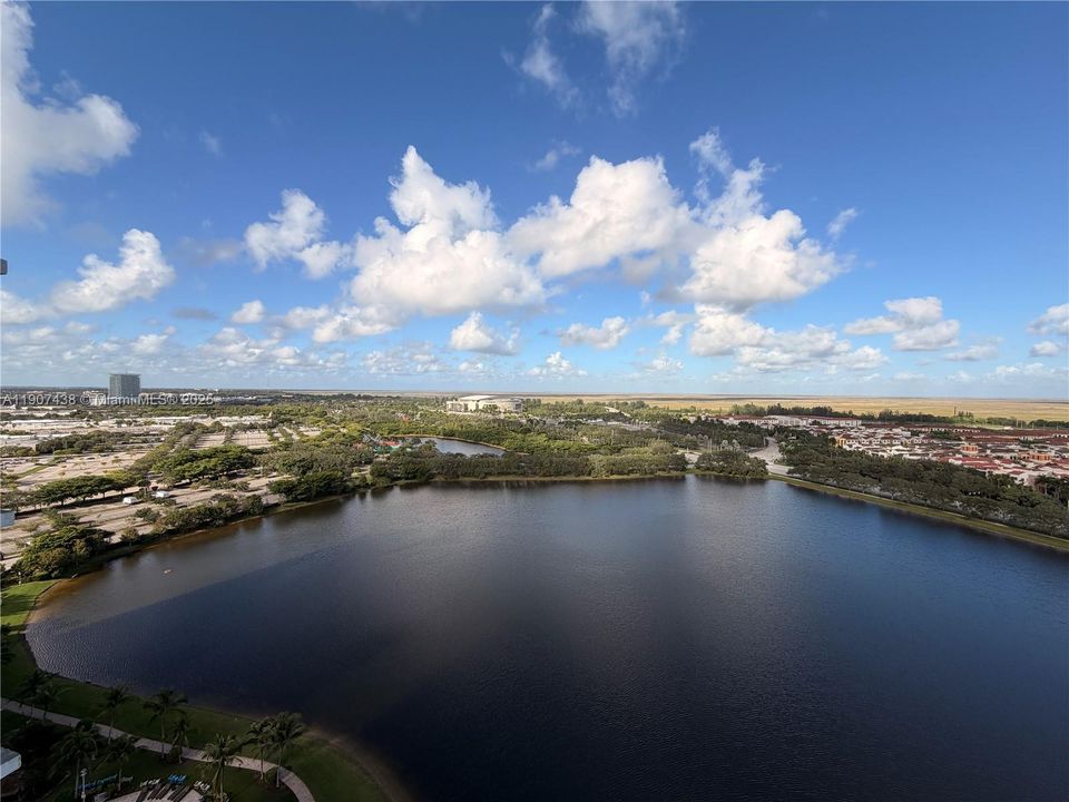 待售: $599,000 (3 贝兹, 3 浴室, 1570 平方英尺)