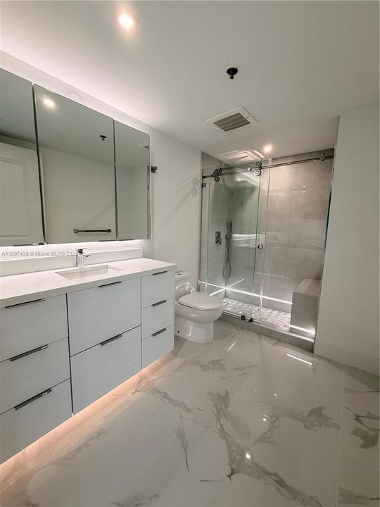 待售: $599,000 (3 贝兹, 3 浴室, 1570 平方英尺)