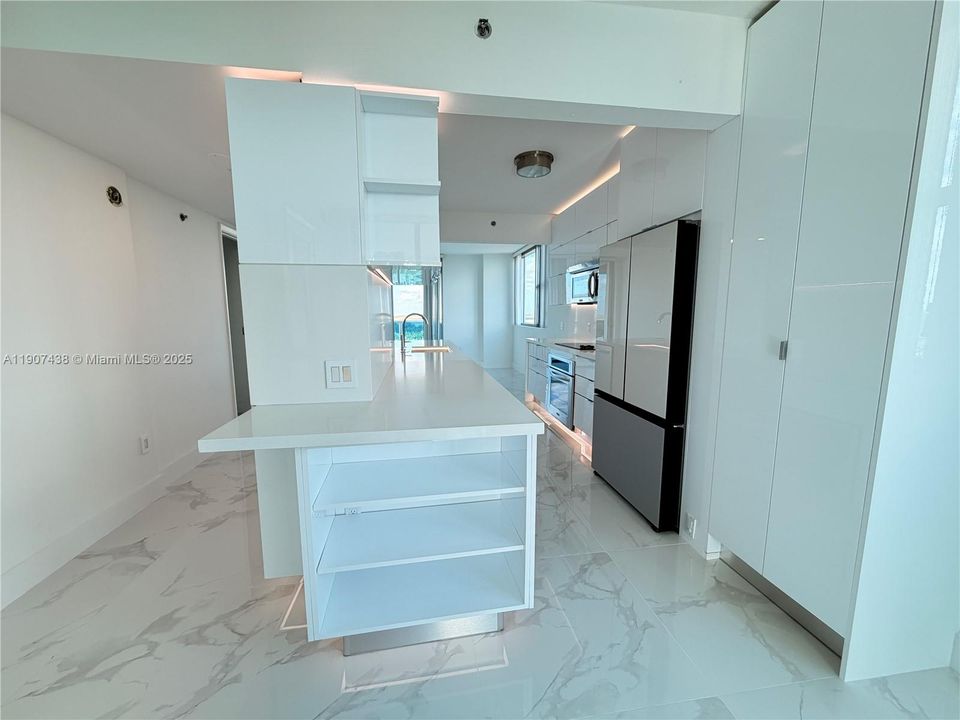 待售: $599,000 (3 贝兹, 3 浴室, 1570 平方英尺)