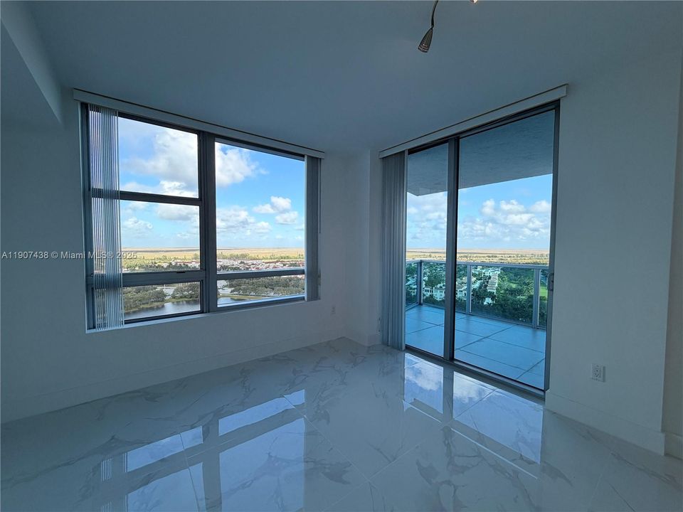 待售: $599,000 (3 贝兹, 3 浴室, 1570 平方英尺)