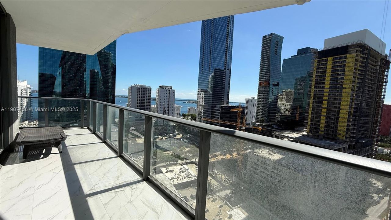 Recently Rented: $5,500 (3 beds, 2 baths, 1281 Square Feet)