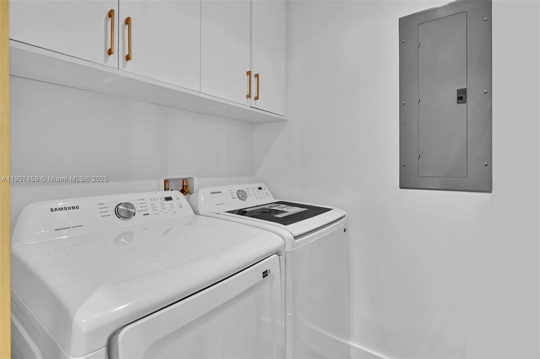 En Venta: $2,490,000 (3 camas, 3 baños, 0 Pies cuadrados)