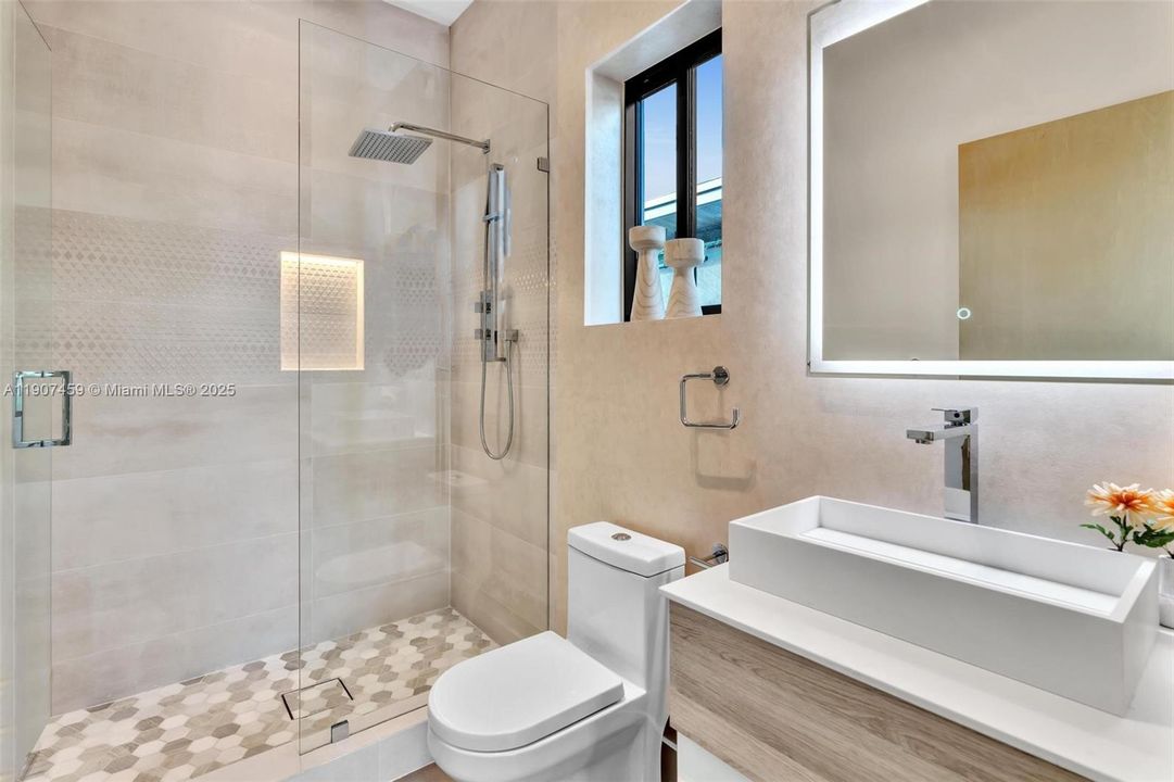 En Venta: $2,490,000 (3 camas, 3 baños, 0 Pies cuadrados)