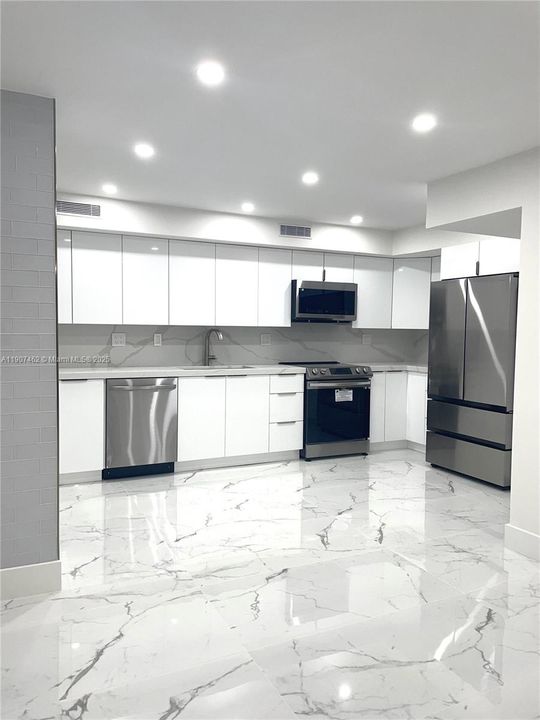 En Venta: $840,000 (2 camas, 2 baños, 1632 Pies cuadrados)