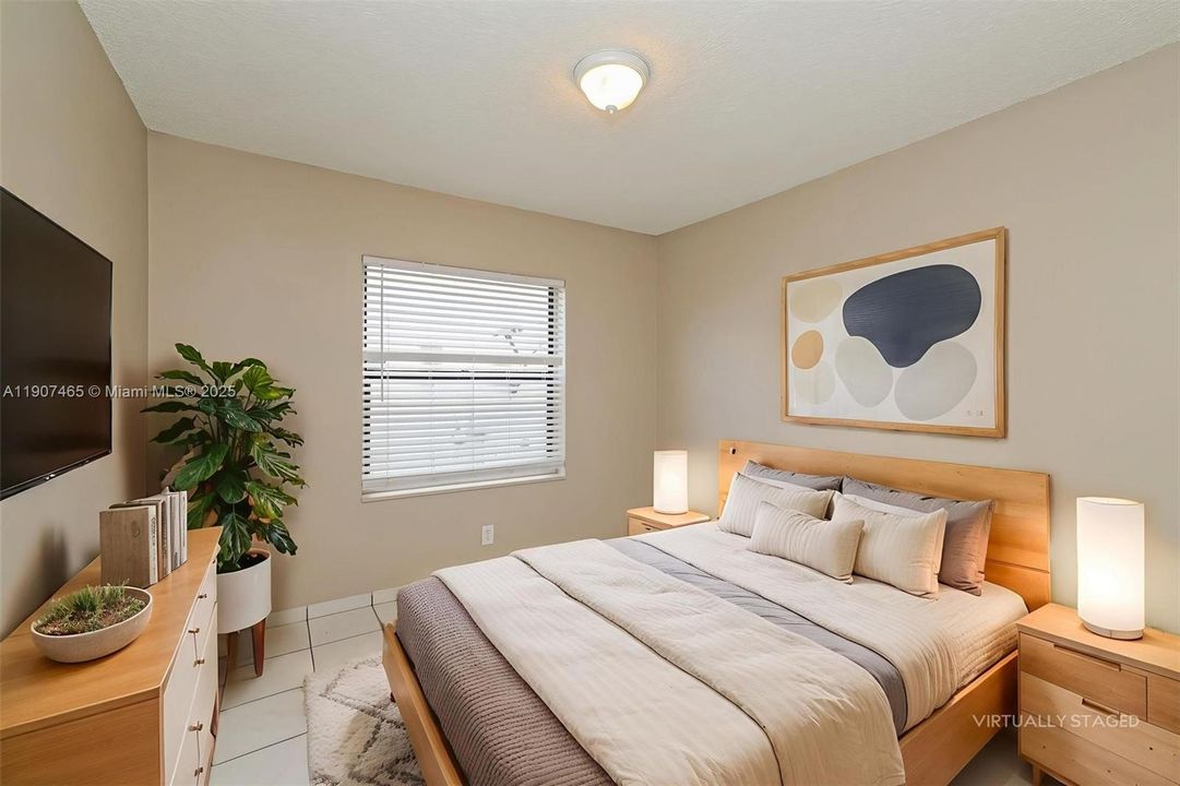 Recently Rented: $2,585 (4 beds, 2 baths, 1407 Square Feet)