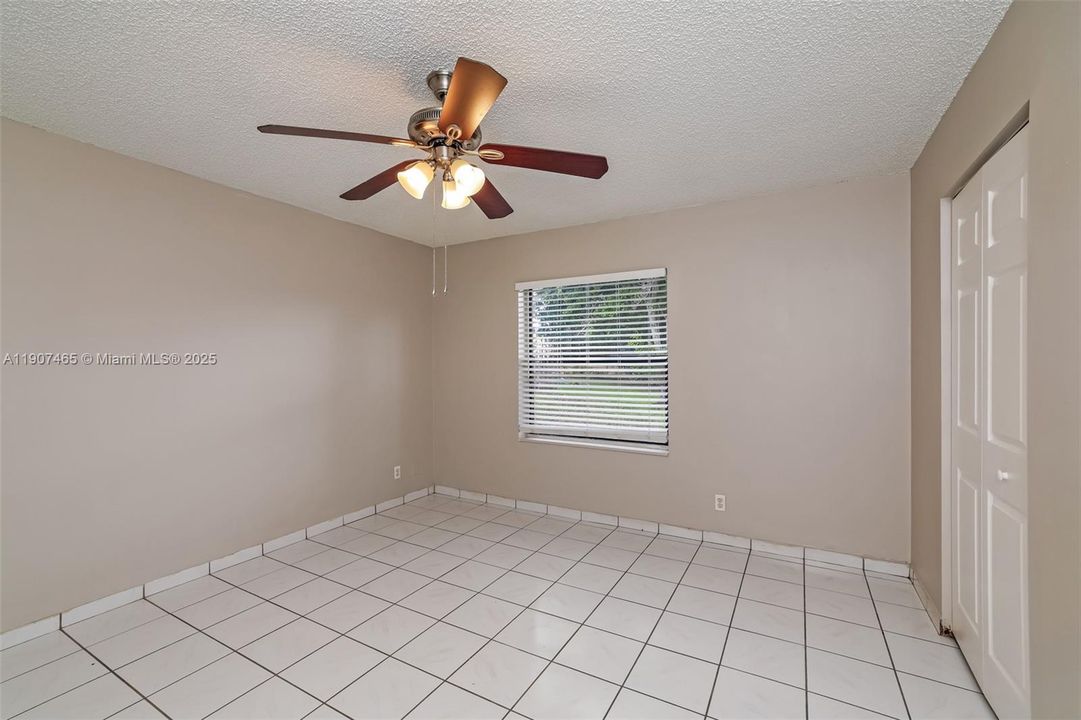 Recently Rented: $2,585 (4 beds, 2 baths, 1407 Square Feet)