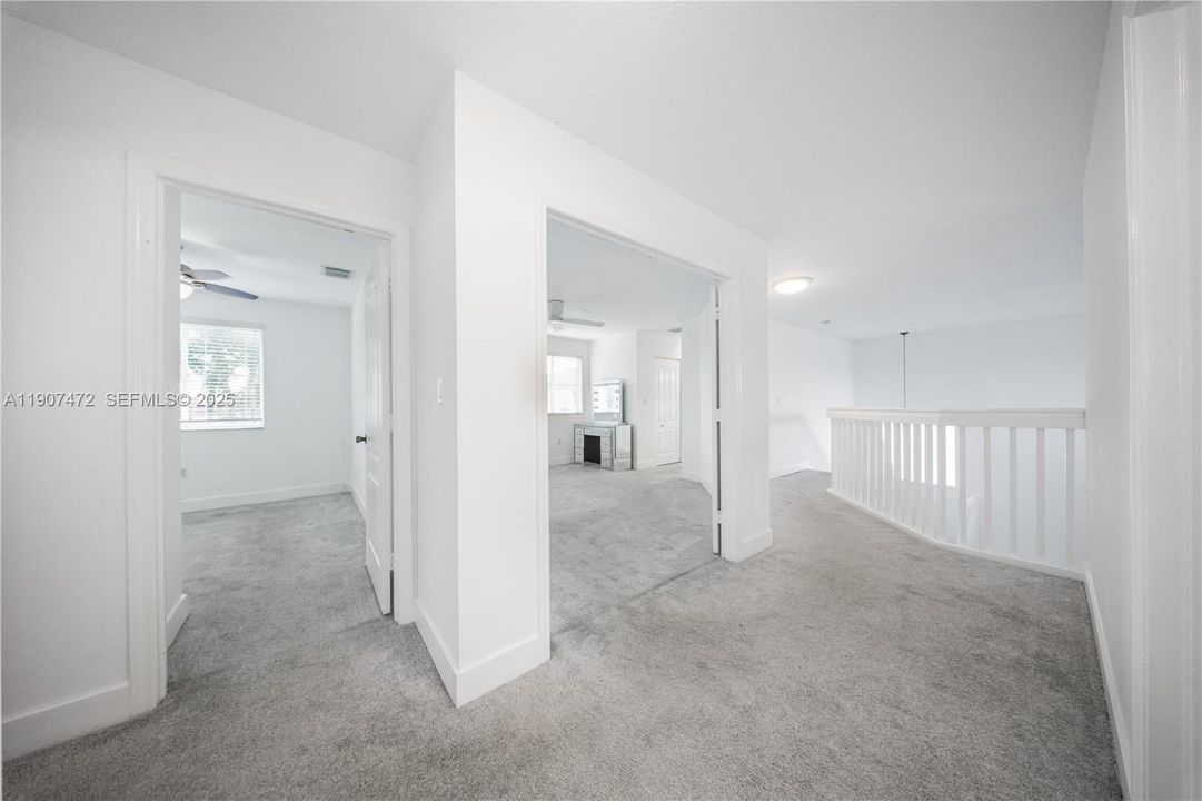 В аренду: $4,200 (4 спален, 2 ванн, 1940 Квадратных фут)