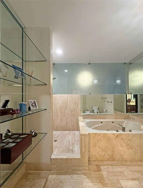 For Sale: $1,995,000 (4 beds, 4 baths, 3865 Square Feet)