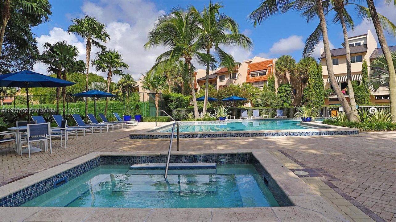 For Sale: $1,995,000 (4 beds, 4 baths, 3865 Square Feet)