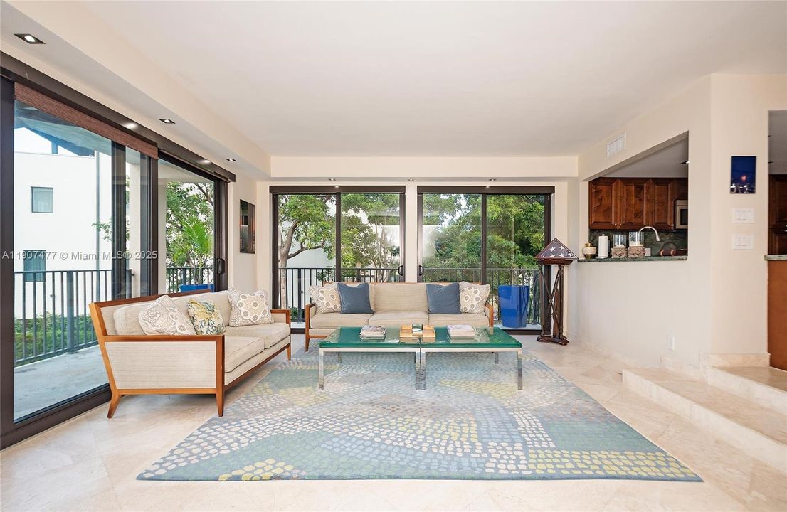 For Sale: $1,995,000 (4 beds, 4 baths, 3865 Square Feet)