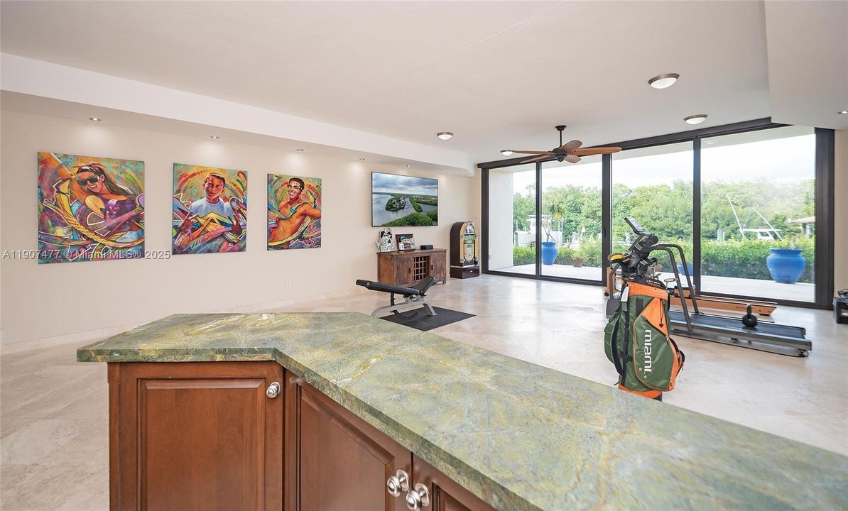 For Sale: $1,995,000 (4 beds, 4 baths, 3865 Square Feet)