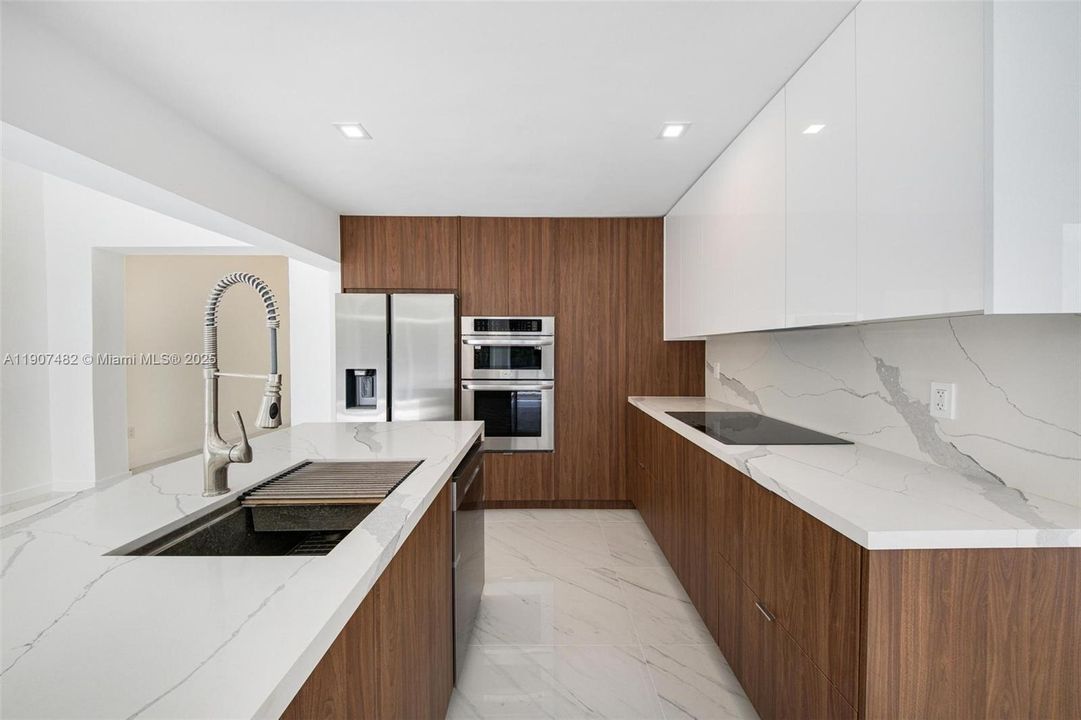 For Rent: $19,500 (4 beds, 3 baths, 2950 Square Feet)