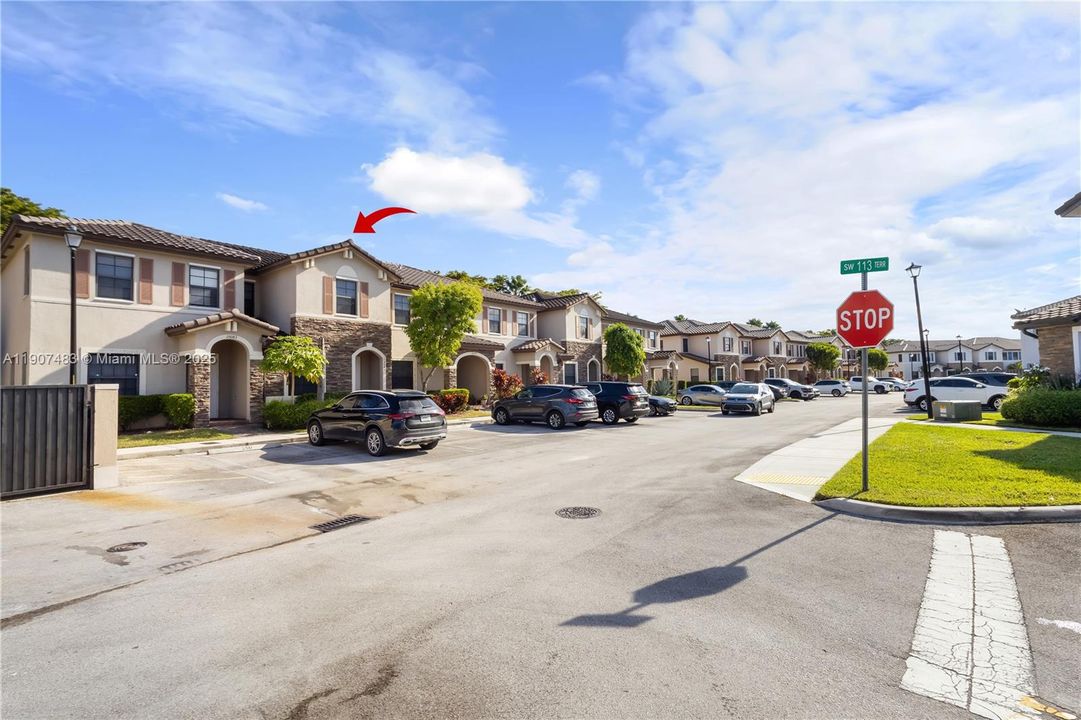 Recently Sold: $490,000 (3 beds, 2 baths, 1506 Square Feet)