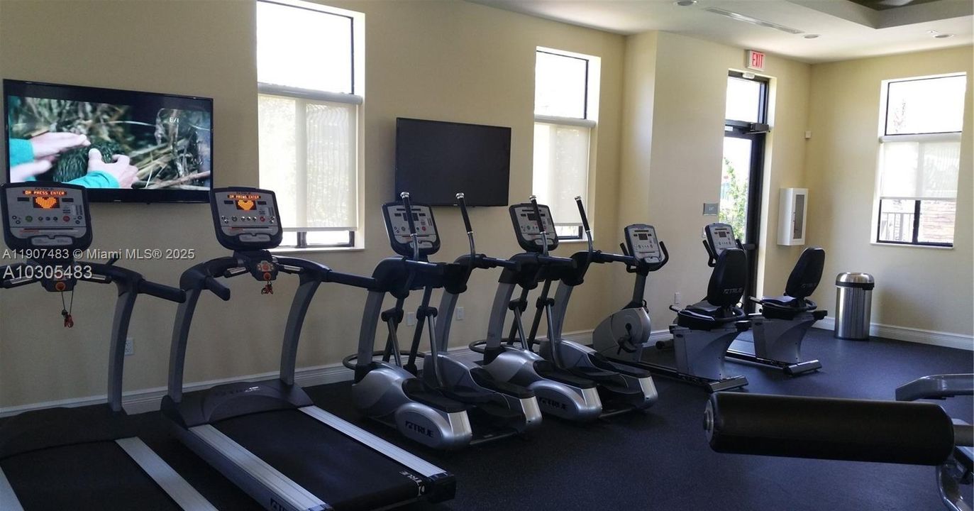 Recently Sold: $490,000 (3 beds, 2 baths, 1506 Square Feet)