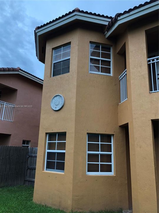 На продажу: $875,000 (5 спален, 4 ванн, 2740 Квадратных фут)