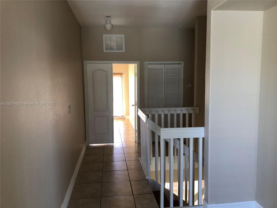 На продажу: $875,000 (5 спален, 4 ванн, 2740 Квадратных фут)