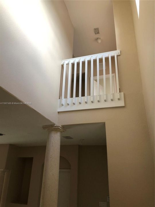 На продажу: $875,000 (5 спален, 4 ванн, 2740 Квадратных фут)