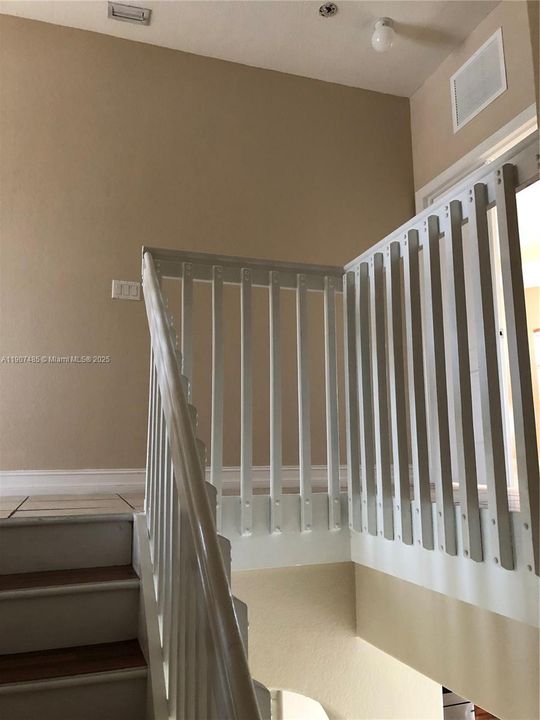 На продажу: $875,000 (5 спален, 4 ванн, 2740 Квадратных фут)