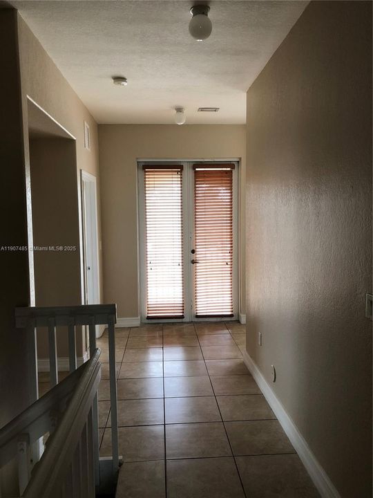 На продажу: $875,000 (5 спален, 4 ванн, 2740 Квадратных фут)