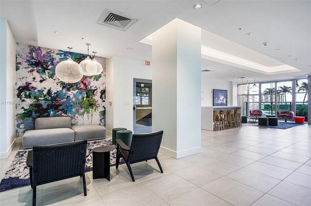 For Sale: $735,000 (2 beds, 1 baths, 1257 Square Feet)