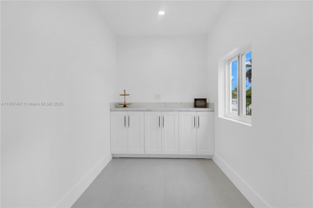 Active With Contract: $1,430,000 (4 beds, 3 baths, 1872 Square Feet)