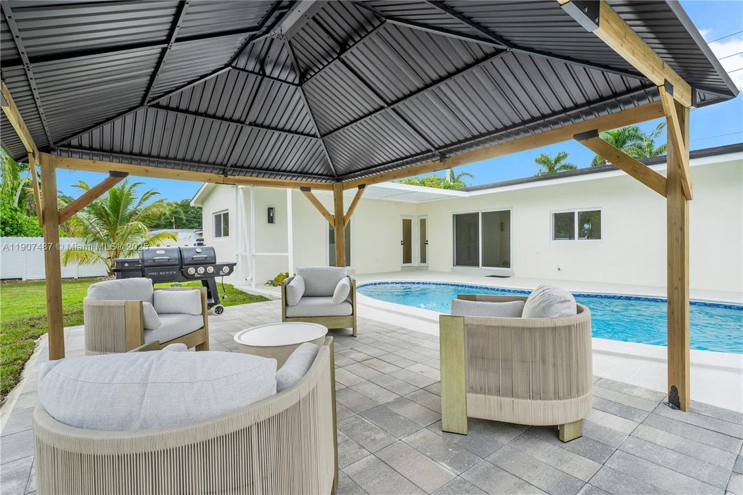 Active With Contract: $1,430,000 (4 beds, 3 baths, 1872 Square Feet)