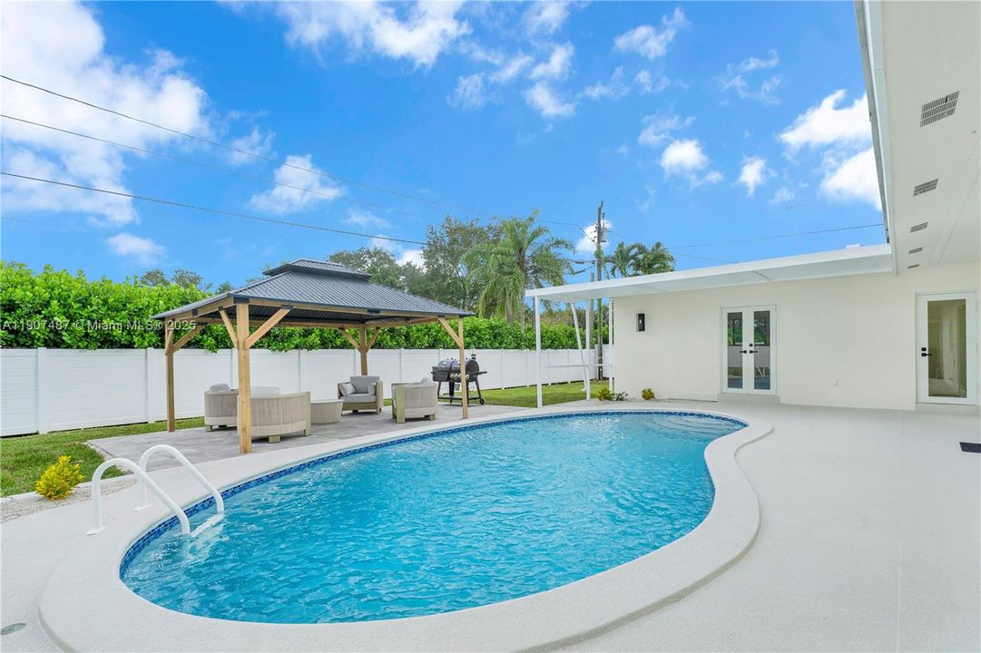 Active With Contract: $1,430,000 (4 beds, 3 baths, 1872 Square Feet)