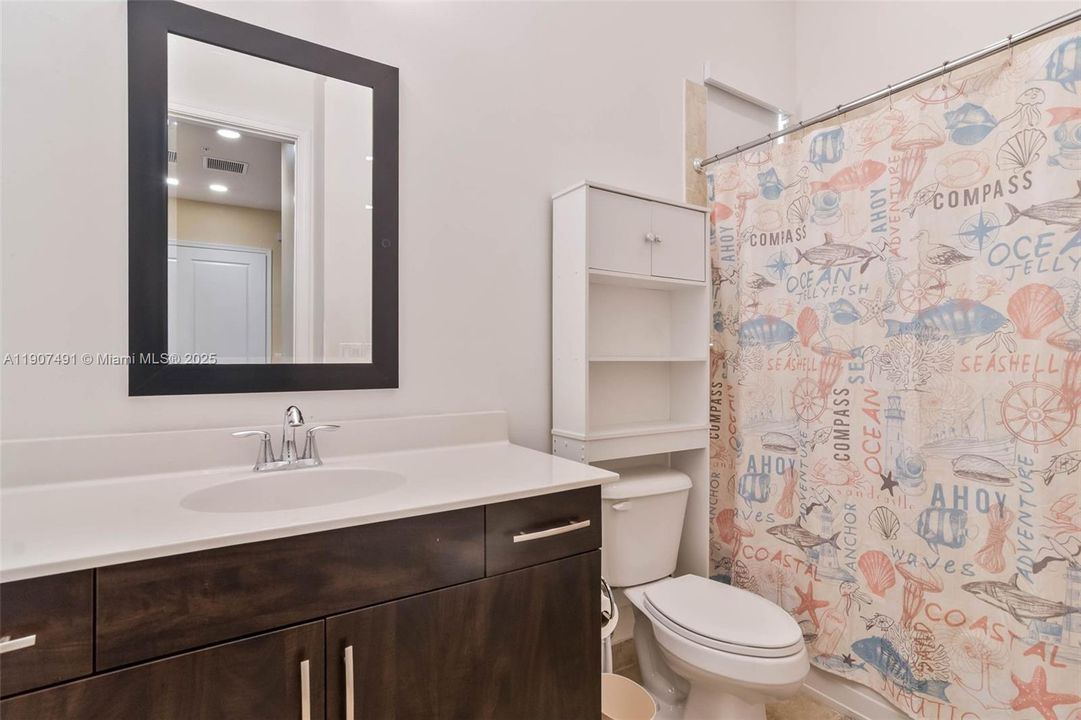 На продажу: $649,000 (4 спален, 3 ванн, 2816 Квадратных фут)