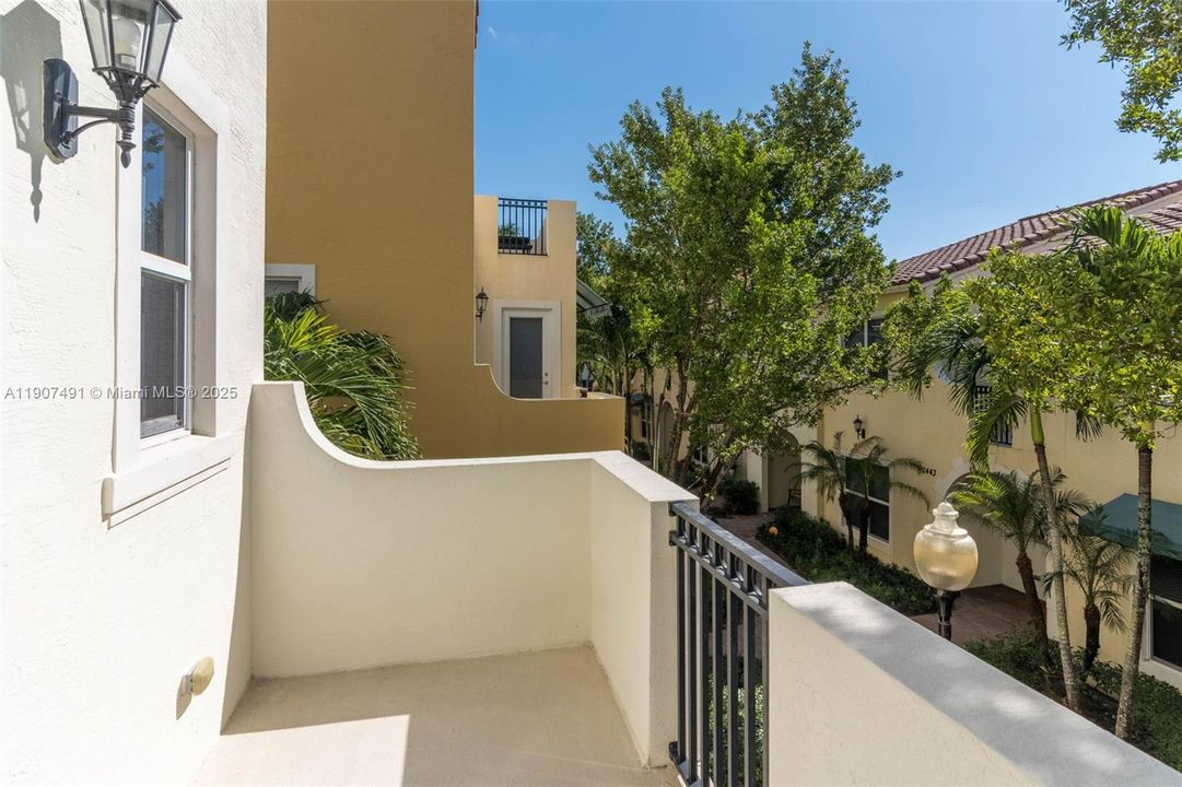 На продажу: $649,000 (4 спален, 3 ванн, 2816 Квадратных фут)