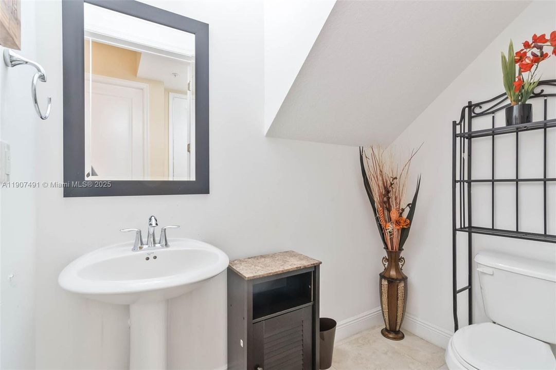 На продажу: $649,000 (4 спален, 3 ванн, 2816 Квадратных фут)